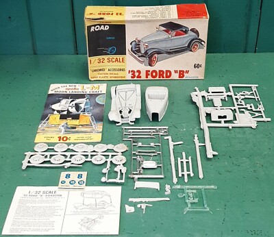 Vintage Palmer Plastics '32 Ford Roadster B Model Kit No. 409 Open