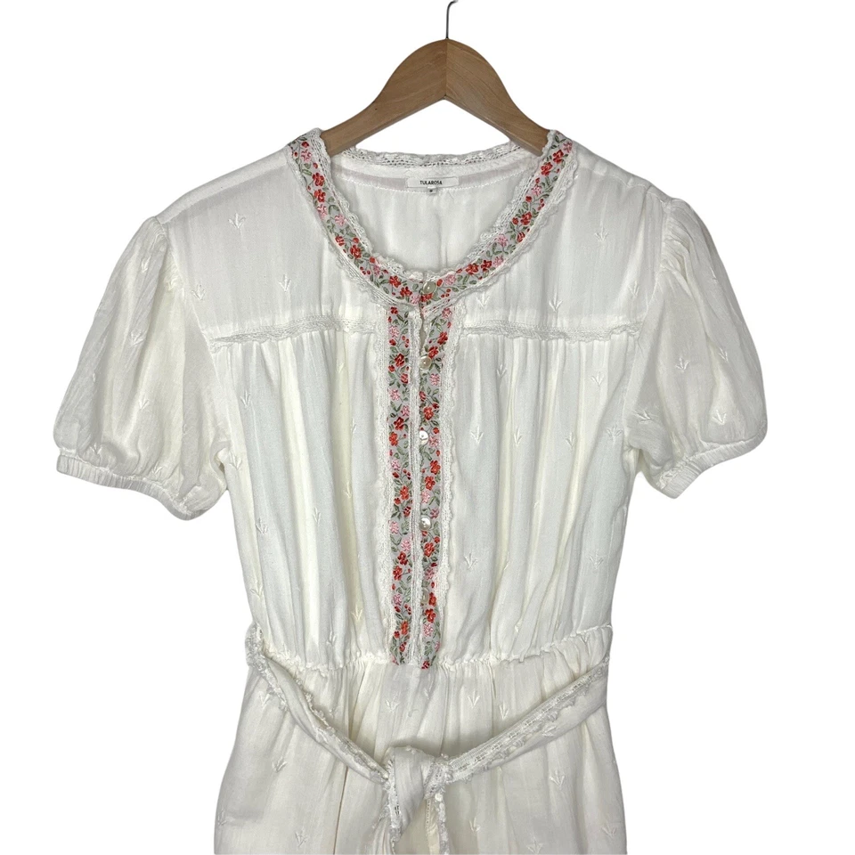 Mameluco bordado Tularosa Noah talla pequeña blanco floral gasa forrado floral Foto 3 de 4