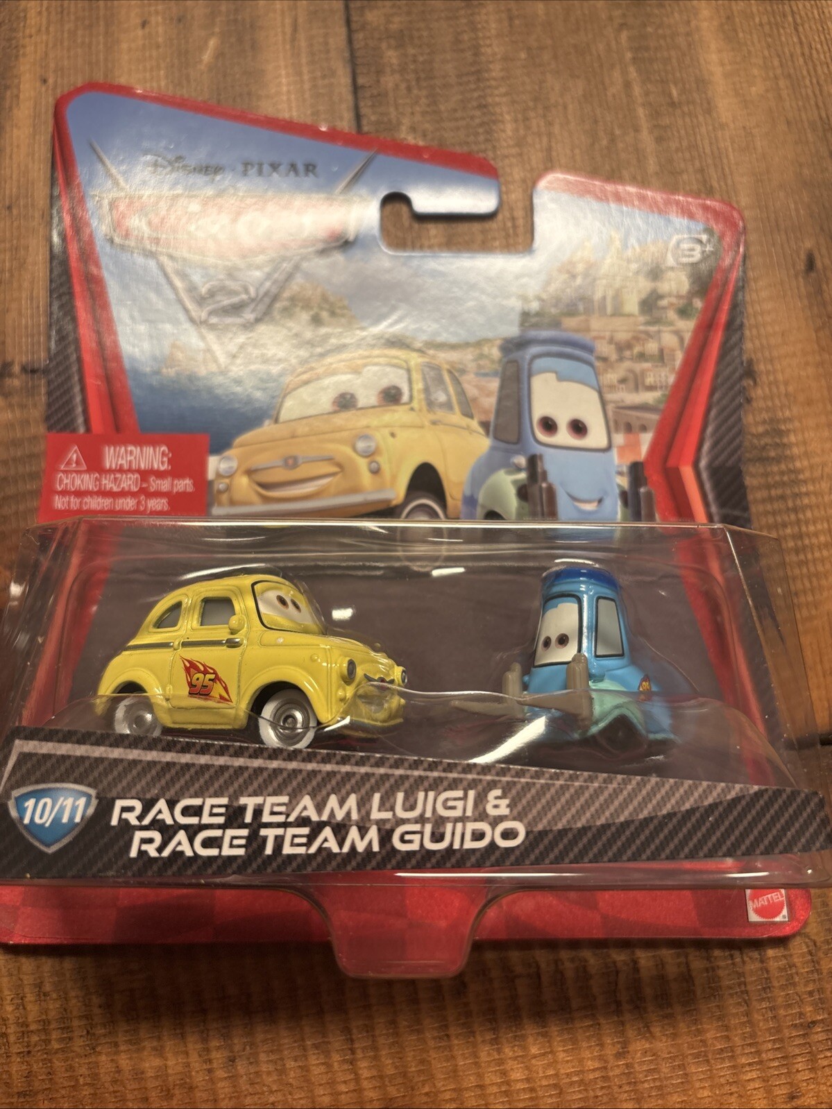 Disney Pixar CARS Race Team Luigi & Guido 10/11 Die Cast Metal New
