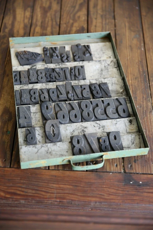 Vintage Typeset drawer letterpress Number Stamps Magnetic Rubber metal tray - Image 2 of 4