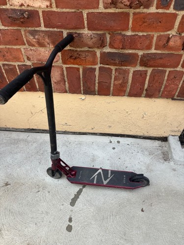 fuzion z350 pro scooter (burgundy) used - Picture 2 of 3