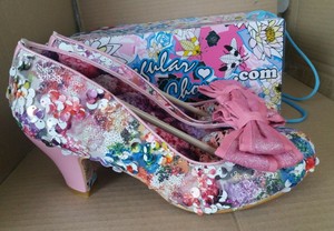 pink ban joes irregular choice