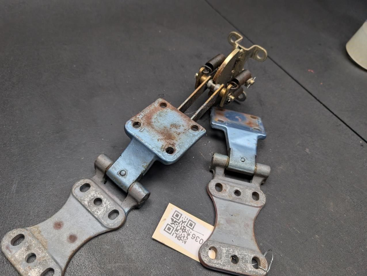 2PC Rear Left Door Hinges Set 1984 Rolls-Royce Silver Spirit 1981 - 1988