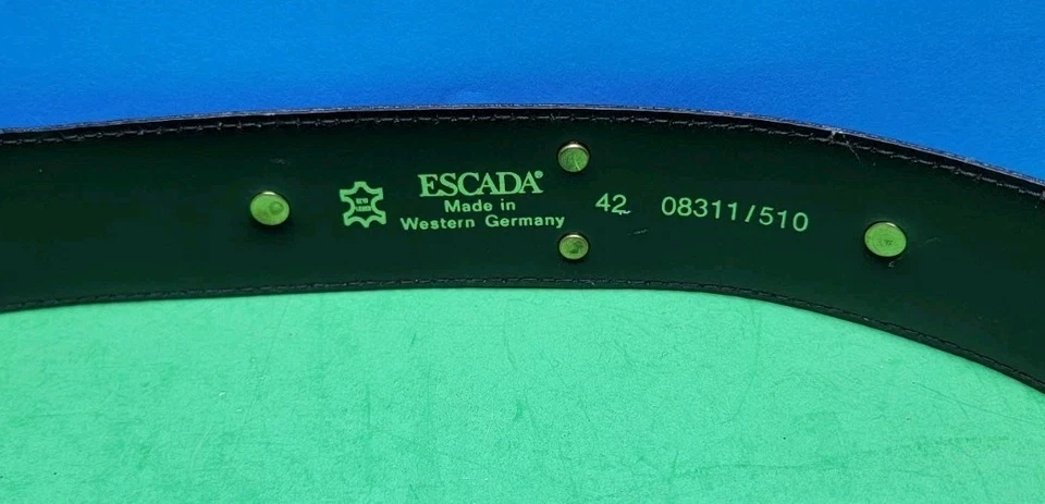 Escada Rosa Con Medallones Tonos Dorados - Talla 42 Para 31" - 33" Cintura - Alemania Foto 2 de 4