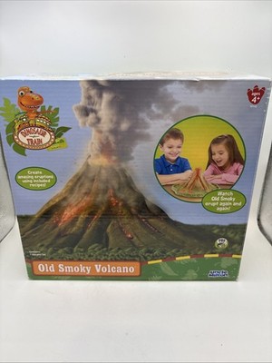 NEW 2011 Dinosaur  Train Old Smoky Volcano Complete  Uncle Milton Jim Henson PBS