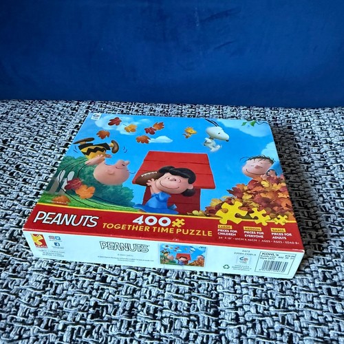 The Peanuts Gang Together Time Charlie Brown Snoopy 400 Pcs Jigsaw Puzzle NEW - Picture 2 of 9