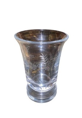William Yeoward . 1990s William Yeoward Jasmine Crystal Etched Crystal Vase