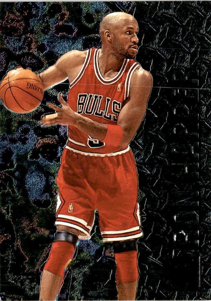 1996-97 Metal #157 Ron Harper Chicago Bulls