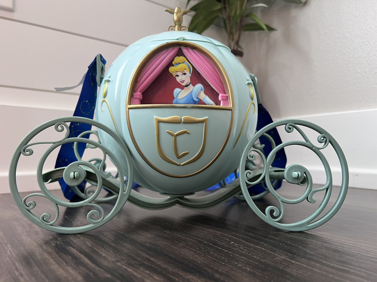 Disney Parks Exclusive Souvenir Cinderella Carriage Popcorn Bucket w