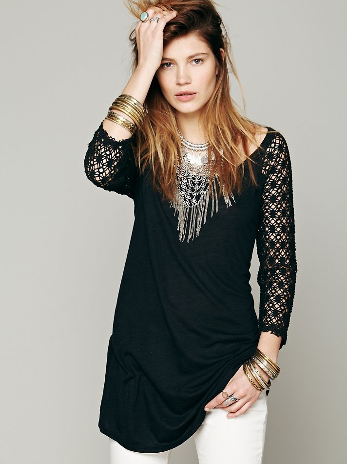 Tunique Chemise Free People Pitch Hitter Taille XS – Noire, Dentelle Transparente, Manches Crochet