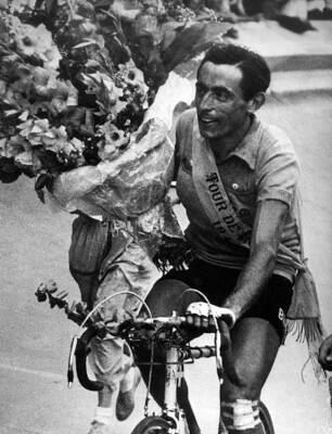 Coppi Fausto 15 09 1960 Cyclist Italy Il Campionissimo as a rad- 1949 ...
