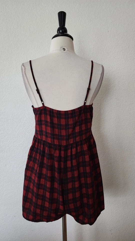 Mameluco Urban Outfitters Nuevo Talla Mediana Negro Rojo Cuadros Grunge Rock Destintado Foto 3 de 4