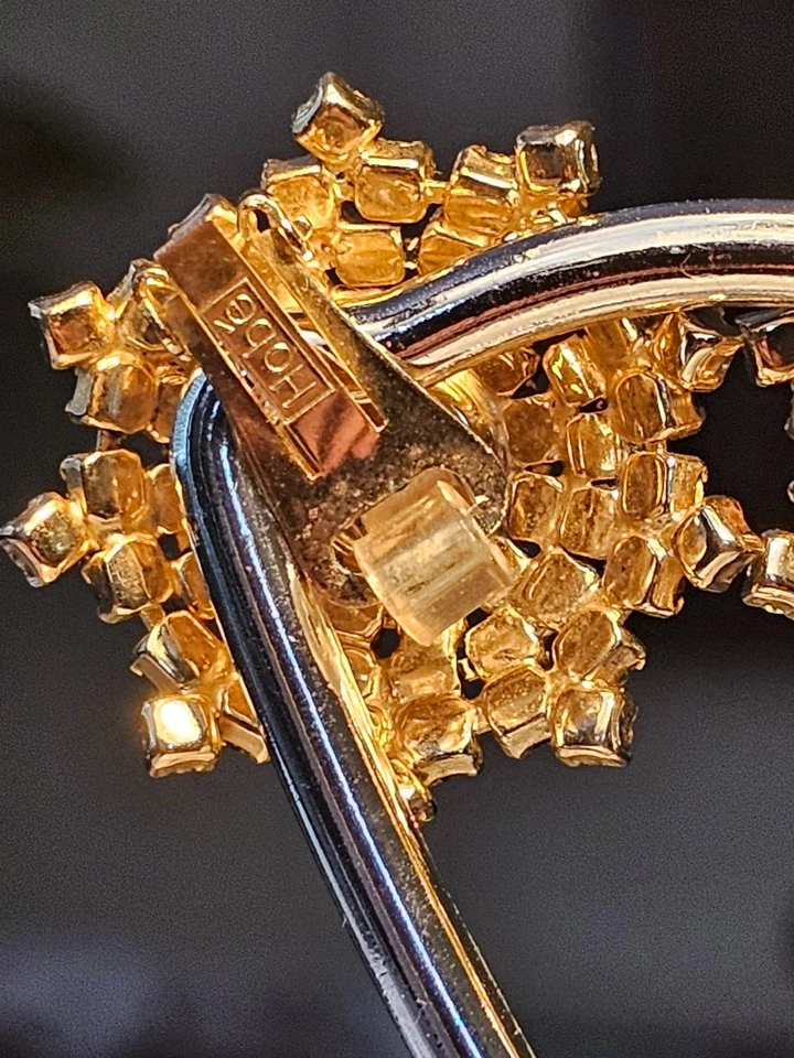 Brincos de strass vintage Hobe verde esmeralda tom dourado clipe de rolo Starburst - Imagem 4 de 4