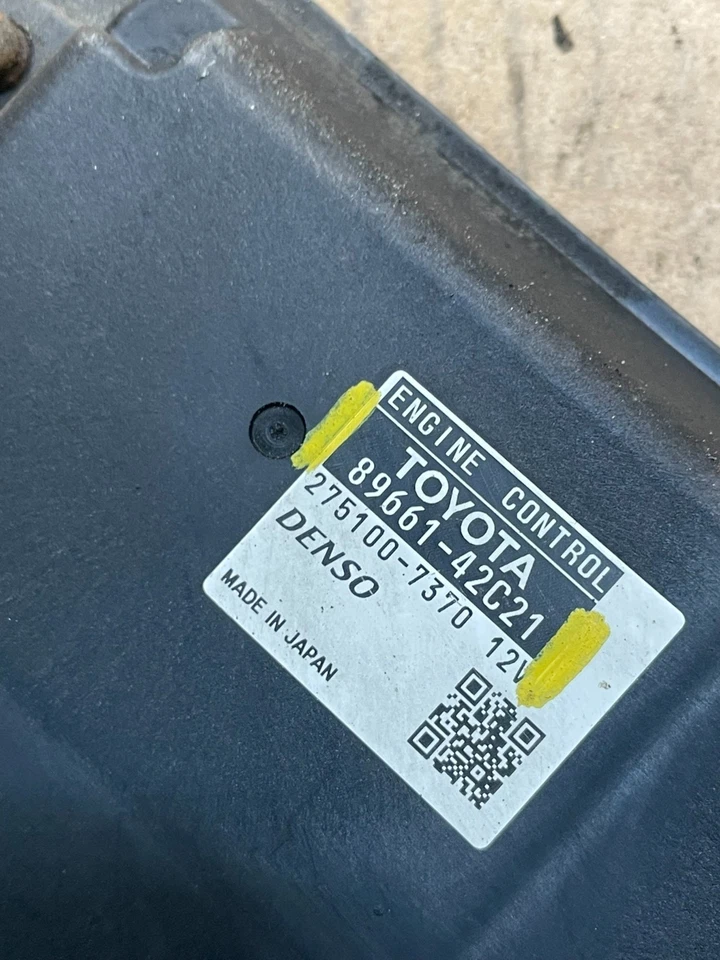 Toyota Rav4 2006 4x4 OEM módulo de control electrónico del motor ECU ECM u9308 DG Foto 4 de 4