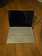 ASUS Q405UA-BI5T5 14" Touch Intel Core i5-8250U 1.6GHz 8GB RAM 1TB HDD