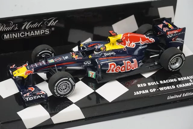 MINICHAMPS Sebastian Vettel Diecast Formula 1 Cars 2011 Vehicle