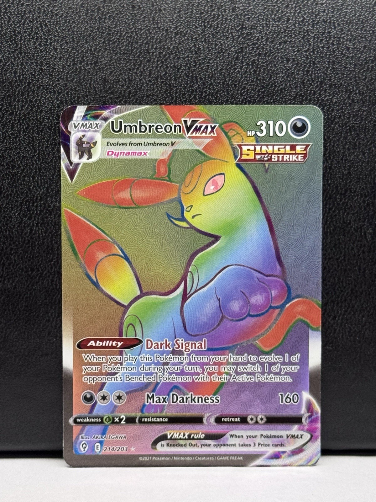 Umbreon VMAX Rainbow Secret Rare 214/203 Evolving Skies Pokemon TCG NM - Mint
