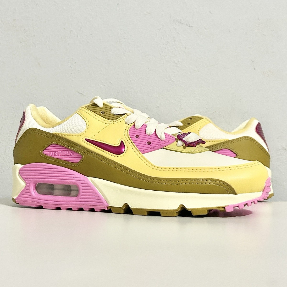 yellow and pink air max 90