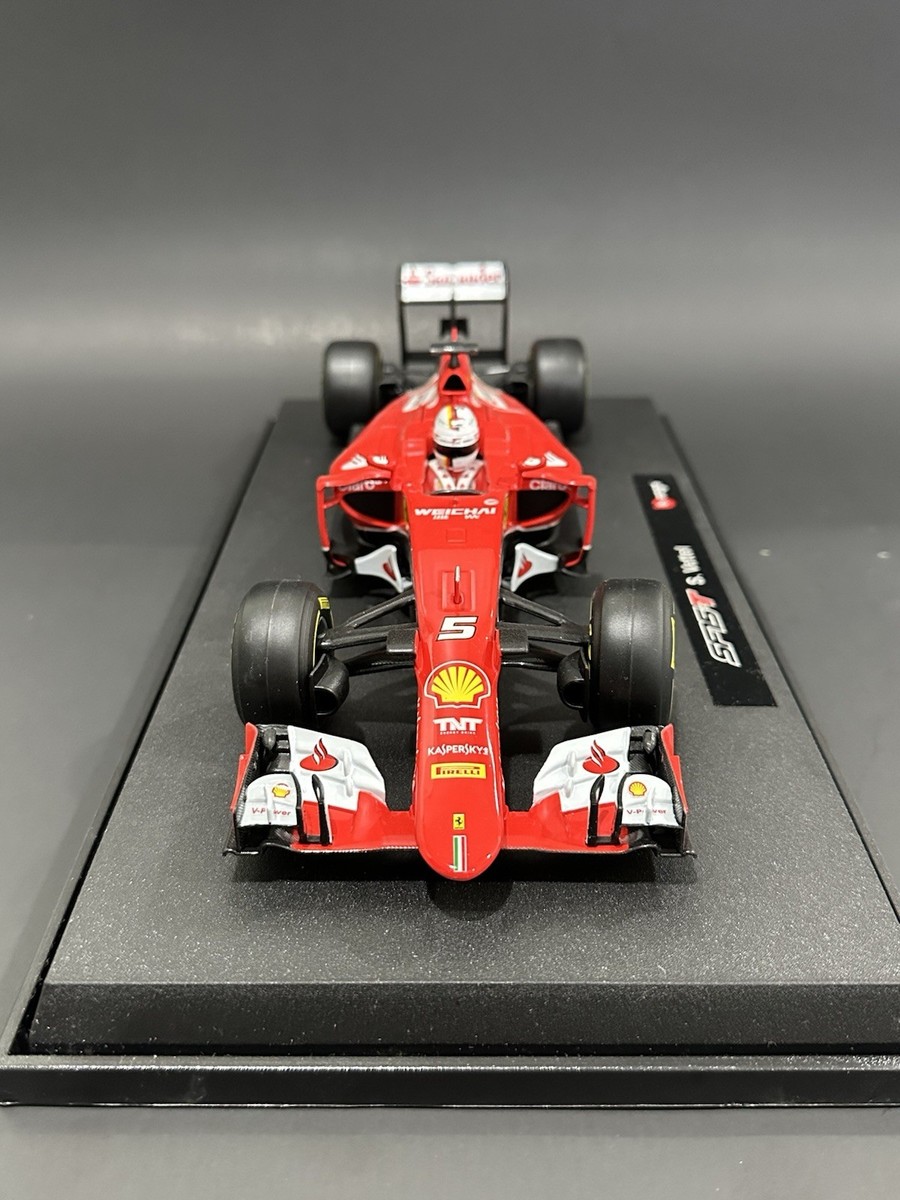 2015 Bburago 1/18 Ferrari SF15T Sebastian Vettel Rare 1:18 Scale