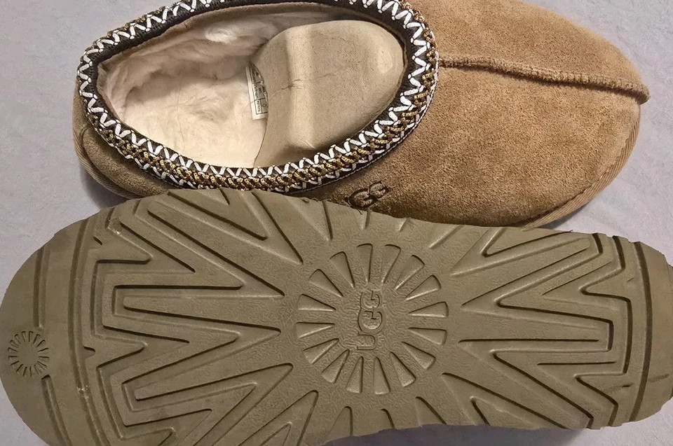 Chinelos femininos UGG Australia Tasman 9 EUA - Marrom - Imagem 2 de 4