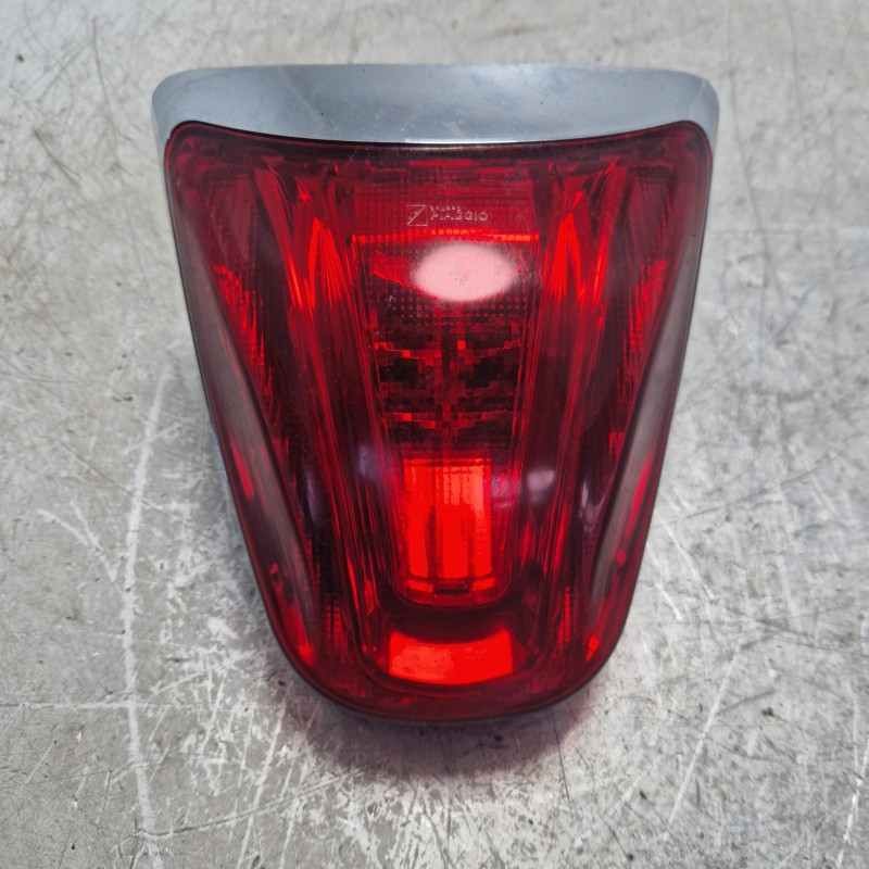 FANALE STOP POSTERIORE PER PIAGGIO Vespa 50cc HP V 642946 (90>)