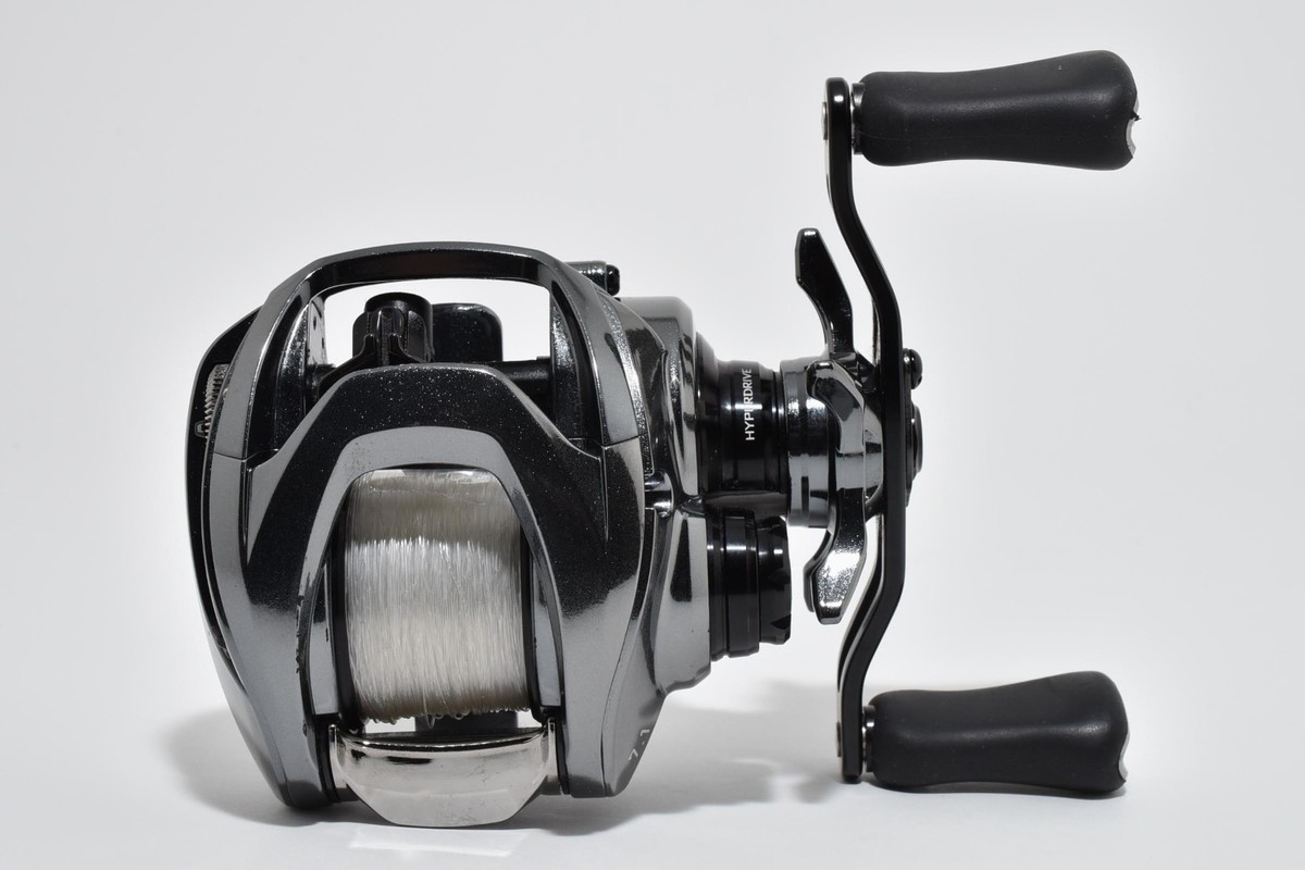 DAIWA　21ジリオンSVTW 1000H Daiwa 21 Steez Limited SV TW 1000H Right Hand Baitcasting Reel