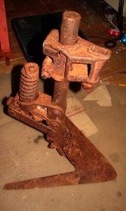 IH-1694BA-Plow-Cultivator-Sweep-Bar-mount-with-blade-Vintage