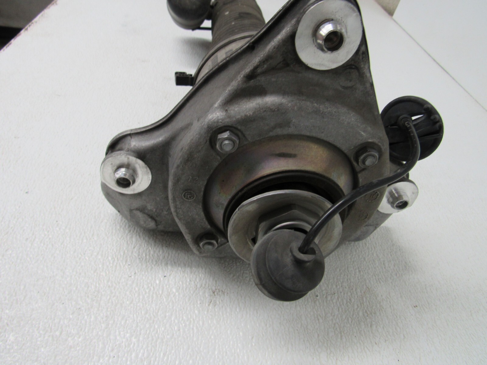 13 BENTLEY CONTINENTAL GTC GT V8 LEFT FRONT SHOCK AIR SUSPENSION STOCK OEM 6872