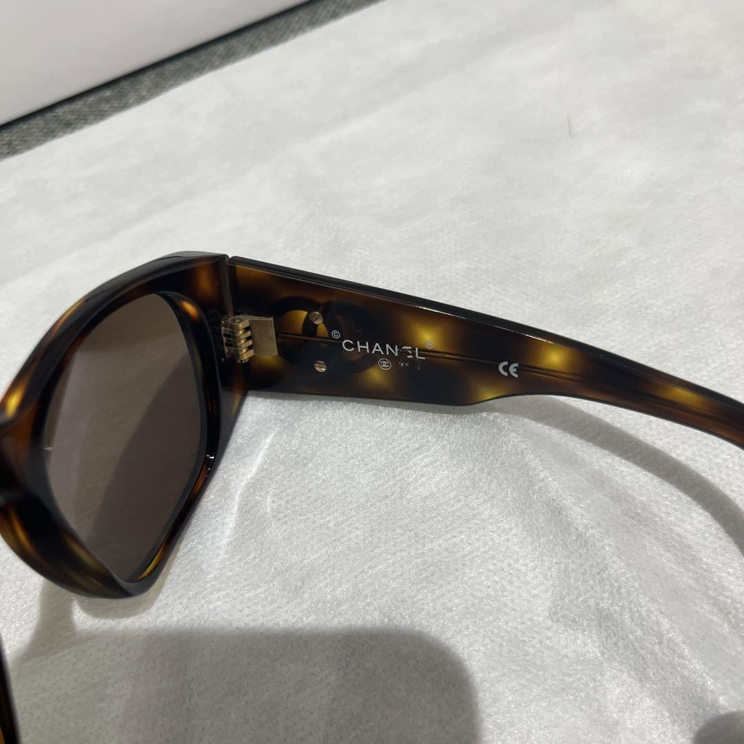 【美品】CHANEL sunglasses ココ ブラック ゴールド　ケース付 1539657939.jpg
