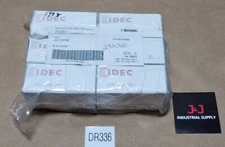 *BRAND NEW SEALED* [6] IDEC AVS302NR Emergency Stop Control Units + Warranty!