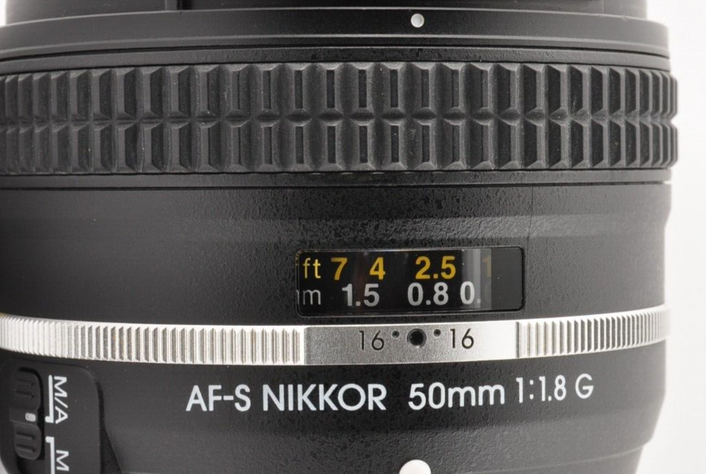 Mint Nikon Df 50mm F1.8G Special Edition Kit Silver 4611 s Mint Nikon Df 50mm F1.8G Special Edition Kit Silver 4611 s
