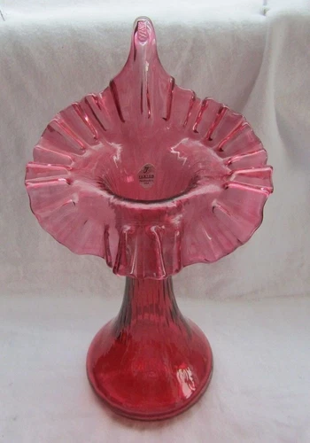 FENTON  GLASS CRANBERRY JACK IN PULPIT VASE