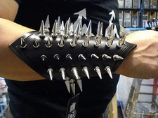 LEATHER SMALL GAUNTLET SPIKES.BLACK METAL...(MDLG0134).....INCANTATION