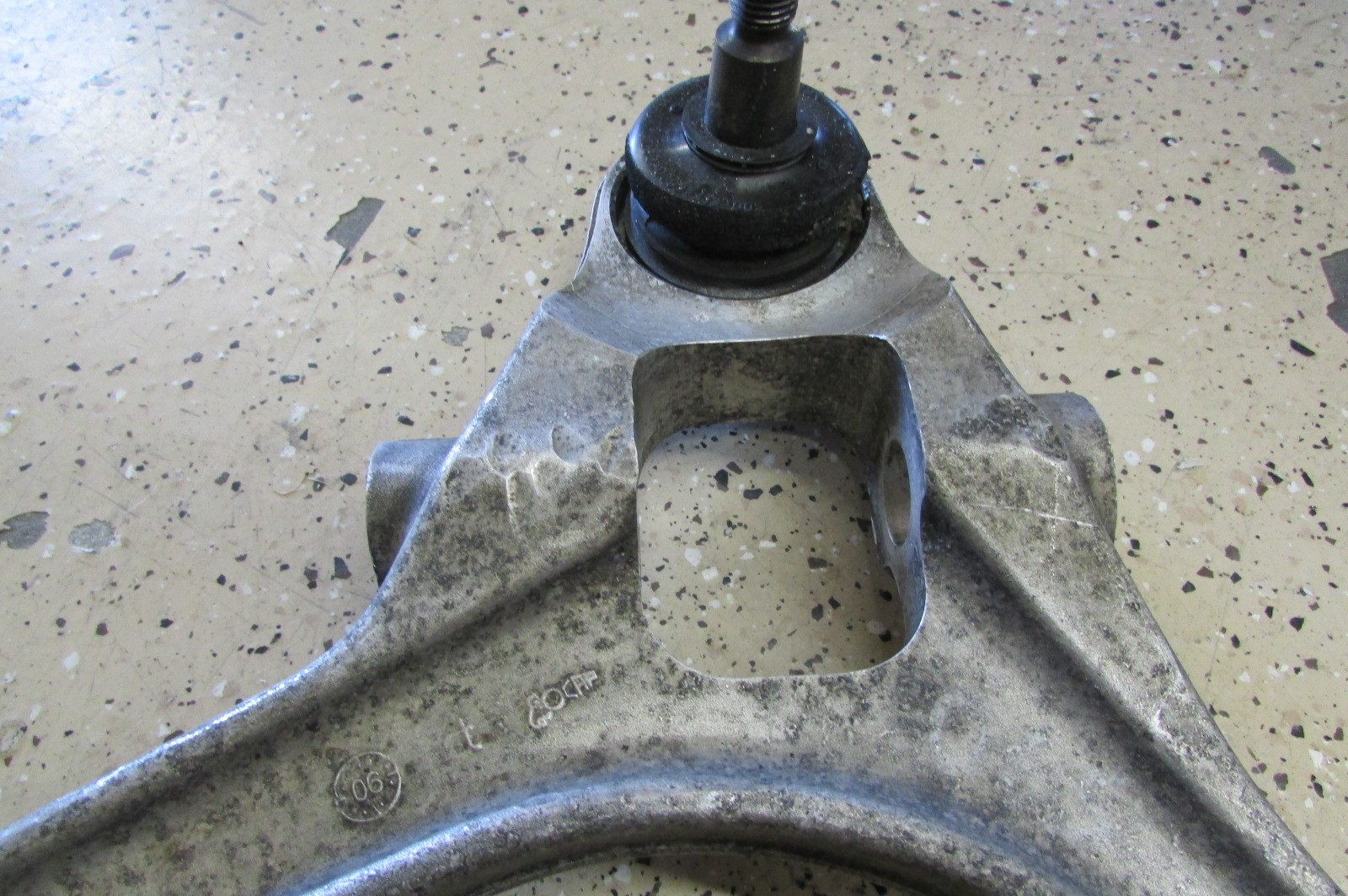 Lamborghini Gallardo, LH Front Upper Control Arm, Burnt Bushing, P/N 400407505B