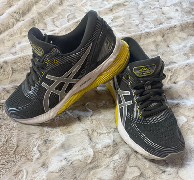 Asics Gel Nimbus 21 Gray Yellow Womens US Size 8 Running Shoes