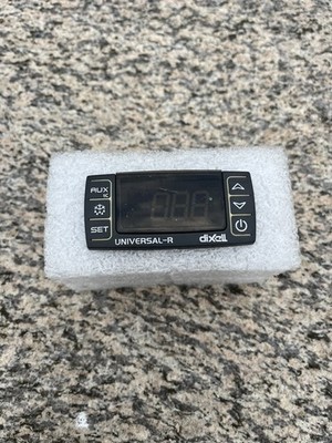 Dixell Universal R4 (UNIV-R4) Temperaturregler   gebraucht, voll funktionsfähig