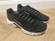 Sneakers da ginnastica unisex Nike nere e bianche TN Air Max Plus nuove UK 6