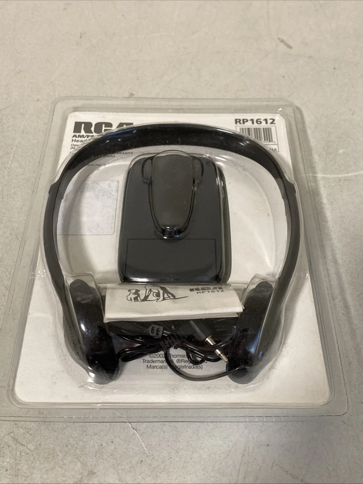New RCA RP1612 AM/FM Stereo Headset Radio Detachable Belt Clip Lightweight - Image 2 of 4