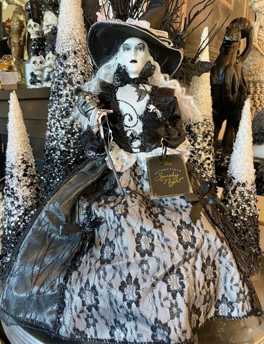 Atemberaubende Goth viktorianische schwarz-weiße Hexe 24" Hexe Dekor Halloween - Bild 2 von 12