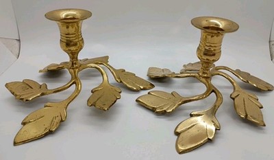 Vintage Brass Footed Leaf Leaves Candlestick Holders MCM Set Of 2 Gold
