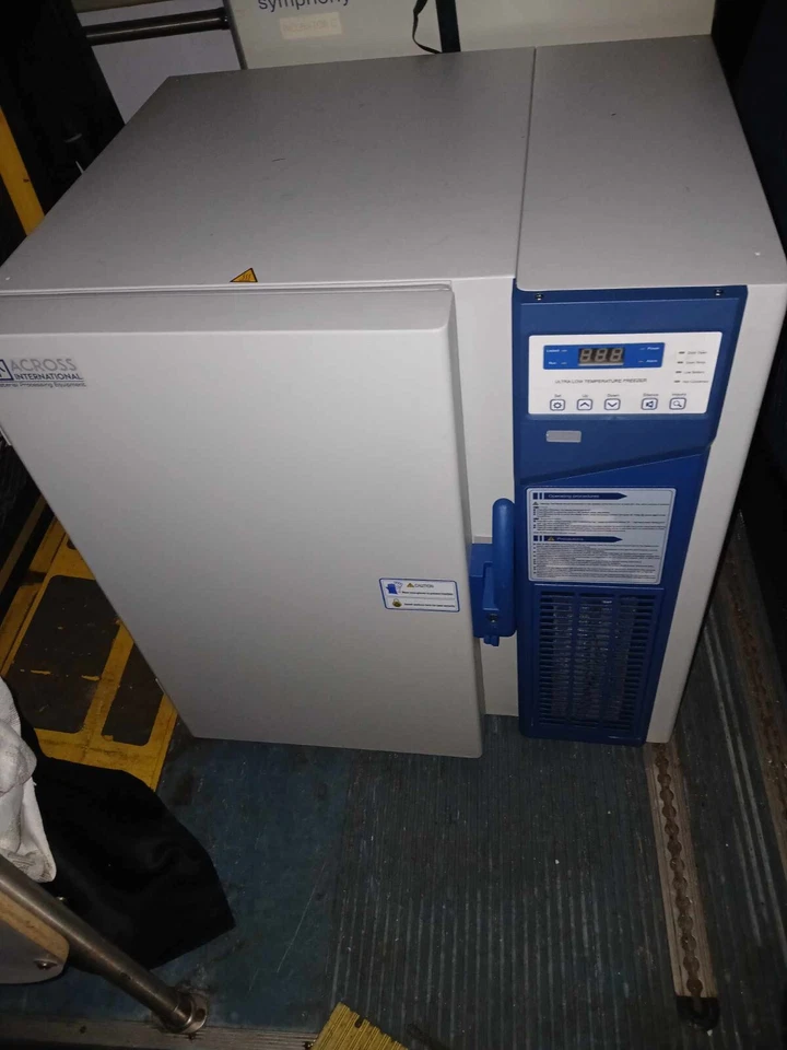 Congelador médico ultra bajo apilable Across RapidChill 4 CF -86°C UL 110V