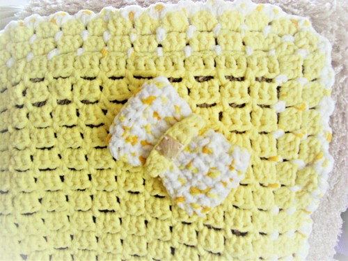 Hand Crochet Baby Blanket in Lemon - Afbeelding 1 van 4