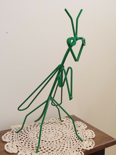 Green Praying Mantis - Amish made wrought iron - metal lawn / garden art decor - Picture 9 of 12