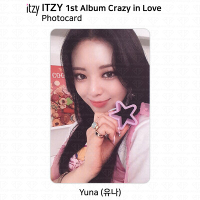 ITZY 1st Album Crazy In Love Official Photocard Yeji Lia ITZY 1st Album Crazy In Love Official Photocard Yeji Lia