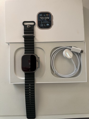 Apple Watch Ultra 1st Gen - Photo 3 sur 9