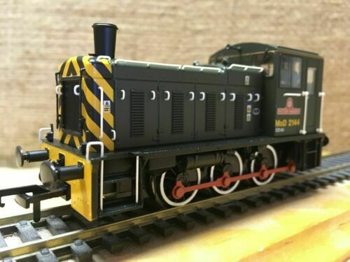 R37 HO41033DS Locomotive diesel 040 DE 132, SNCF, livrée verte et bandes oranges 4412345046432