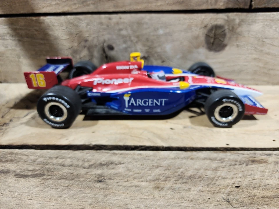 2005 Danica Patrick Greenlight Indycar Series Garage Targent Honda INDY 1/18 - Image 4 of 4