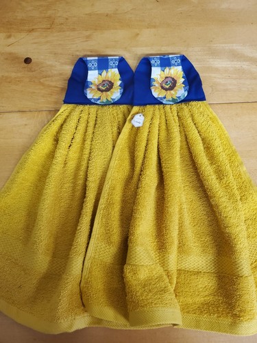 Set of 2 Handmade Hanging Kitchen Towels - Picture 3 of 3