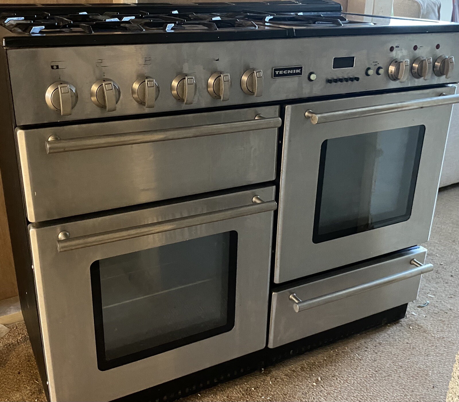 Tecnik electric cooker with double oven, grill, warming plate and gas