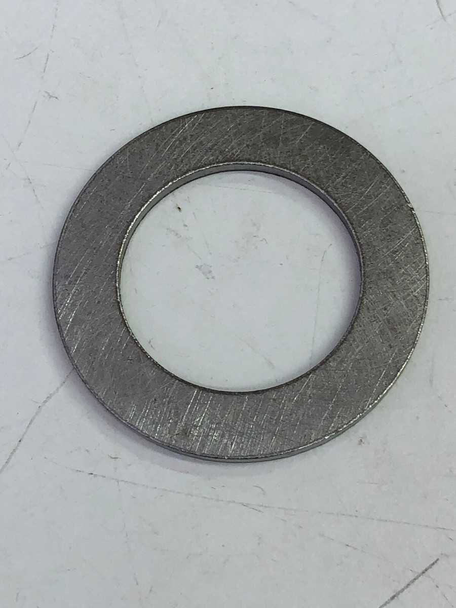 。 P/N 29961-85 HARLEY Davidson Small Alternator Rotor Spacer